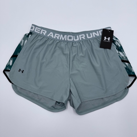 NWT Under Armour Women’s Play Up Inset Shorts Green Large Moisture-Wicking - Picture 1 of 11